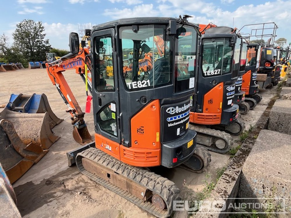 2022 Hitachi ZX26U-6 YLR - Minibagger: das Bild 2 2022 Hitachi ZX26U-6 YLR - Minibagger: das Bild 2