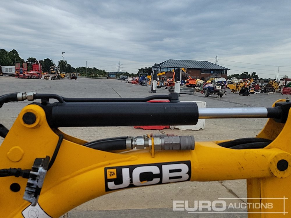 Minibagger 2022 JCB 8008CT: das Bild 24