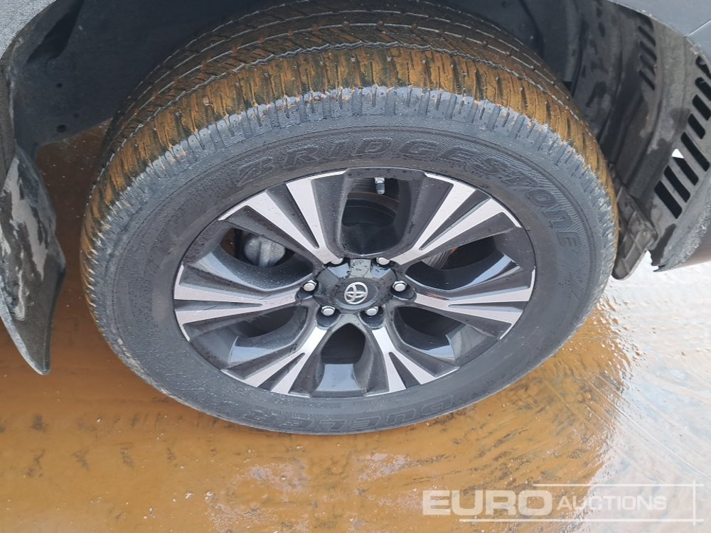 SUV/ Geländewagen 2022 Toyota Land Cruiser: das Bild 12