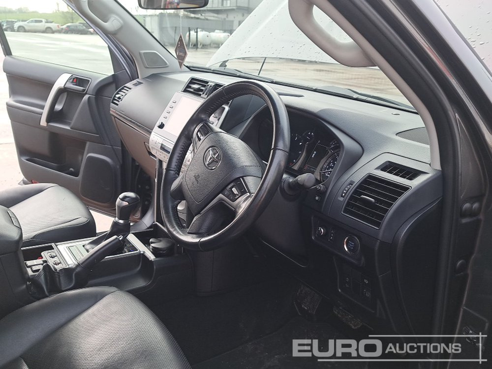 SUV/ Geländewagen 2022 Toyota Land Cruiser: das Bild 32