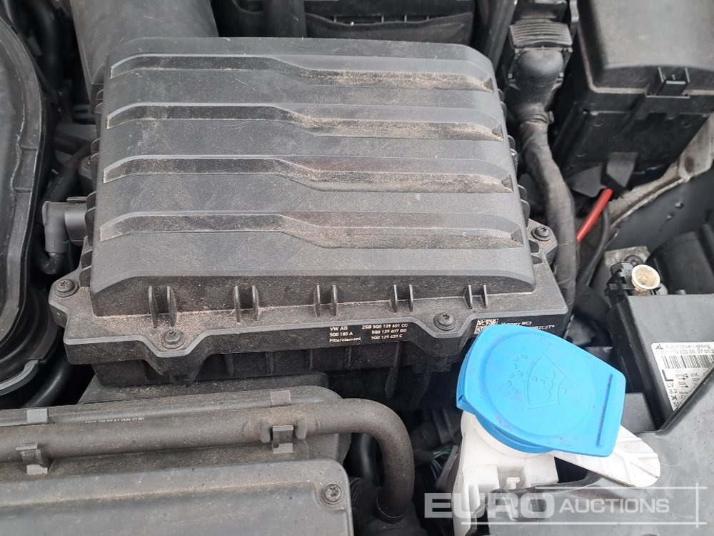 SUV/ Geländewagen 2023 Volkswagen Tiguan R-Line: das Bild 45