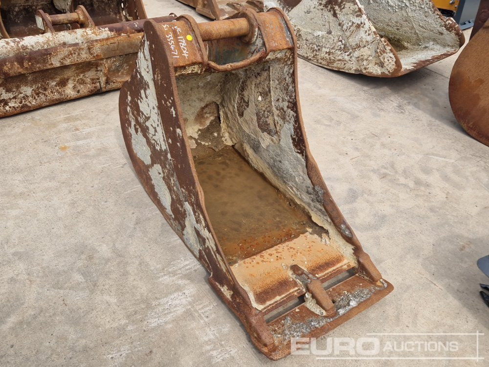 24" Digging Bucket 65mm Pin to suit 13 Ton Excavator - Schaufel: das Bild 1 24" Digging Bucket 65mm Pin to suit 13 Ton Excavator - Schaufel: das Bild 1