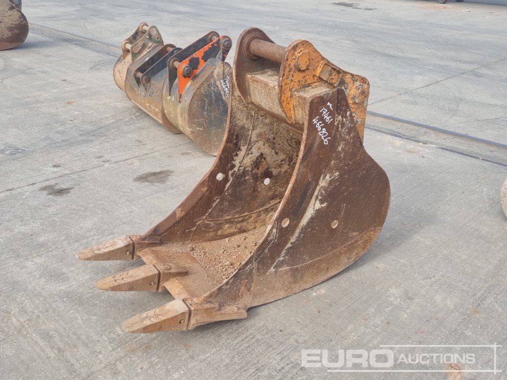 24" Digging Bucket 65mm Pin to suit 13 Ton Excavator - Schaufel: das Bild 1 24" Digging Bucket 65mm Pin to suit 13 Ton Excavator - Schaufel: das Bild 1