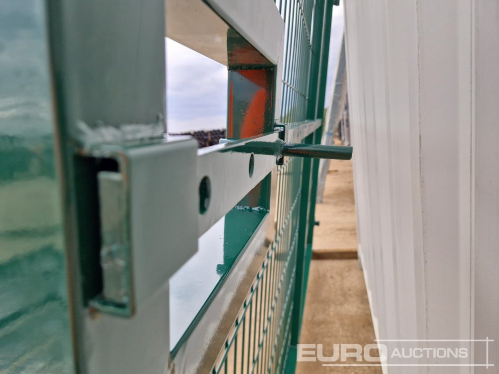 Baugeräte 3m x 2.3m Heavy Duty Galvanized Powder Coated Gate (2 of), 100mm x 100mm Post (2 of), Assembly Kit (Green): das Bild 17