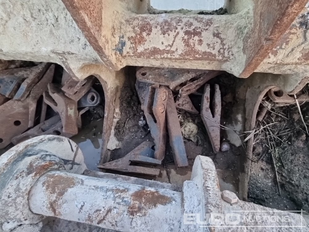 Schaufel 60", 60" Ditching Bucket, 36", 36" Digging Bucket 60mm Pin to suit 10 Ton Excavator: das Bild 24 Schaufel 60", 60" Ditching Bucket, 36", 36" Digging Bucket 60mm Pin to suit 10 Ton Excavator: das Bild 24