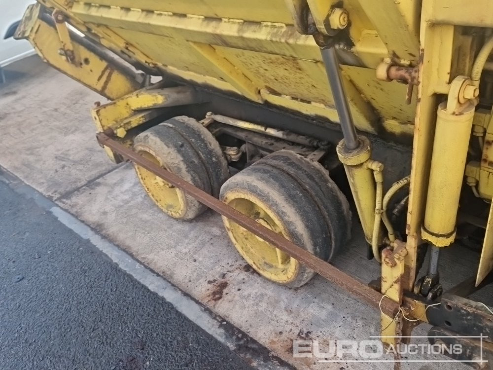 Asphaltfertiger/ Straßenfertiger Bitelli BB30: das Bild 11