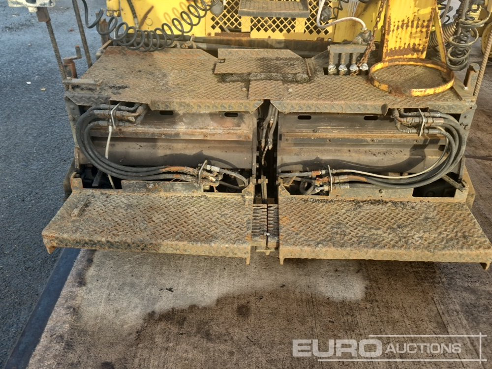 Asphaltfertiger/ Straßenfertiger Bitelli BB30: das Bild 15