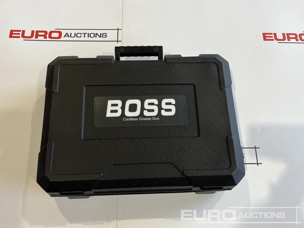 Baugeräte Boss 21 Volt Lithium Battery Cordless Grease Gun, 2 Batteries, Charger, Case, Shoulder Strap, Extension Pieces and Fittings: das Bild 14