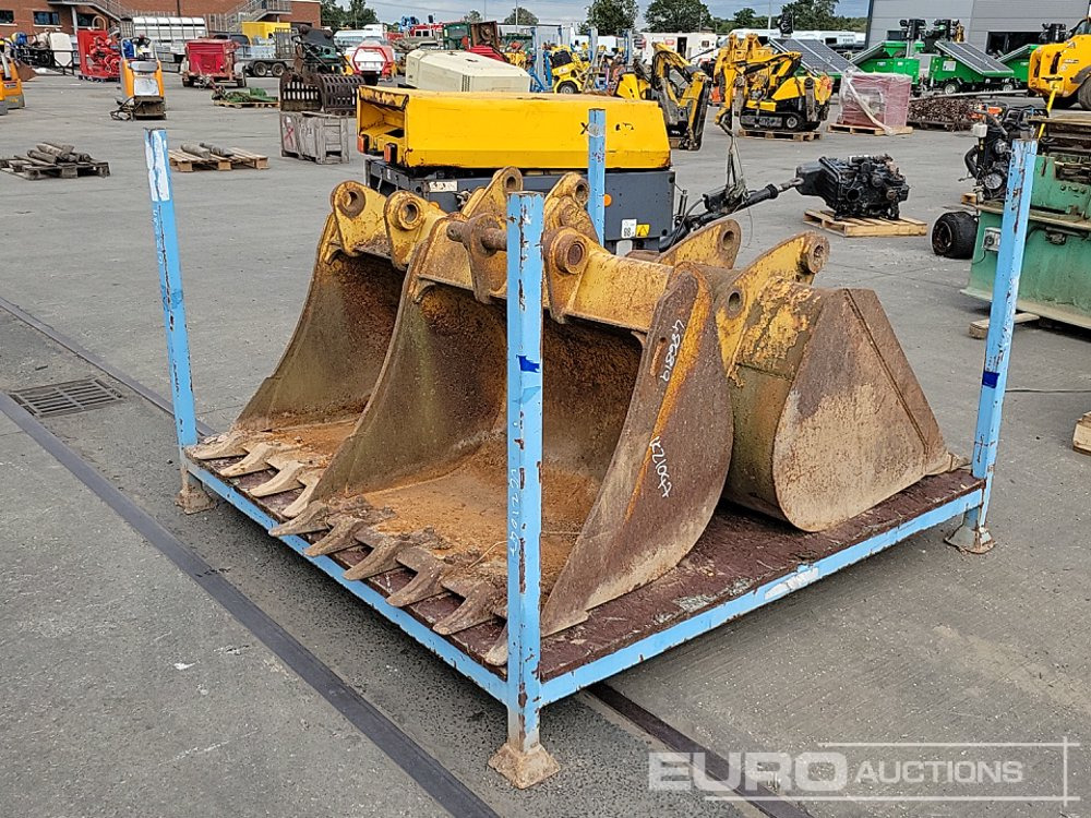 CAT 36", 30", 24", 18", 12" Digging Bucket 50mm Pin 6-8 Ton Excavator, Stillage - Schaufel: das Bild 1 CAT 36", 30", 24", 18", 12" Digging Bucket 50mm Pin 6-8 Ton Excavator, Stillage - Schaufel: das Bild 1