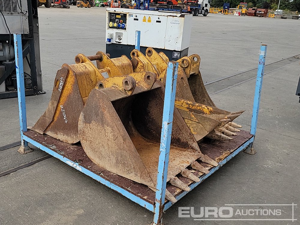 CAT 36", 30", 24", 18", 12" Digging Bucket 50mm Pin 6-8 Ton Excavator, Stillage - Schaufel: das Bild 3 CAT 36", 30", 24", 18", 12" Digging Bucket 50mm Pin 6-8 Ton Excavator, Stillage - Schaufel: das Bild 3