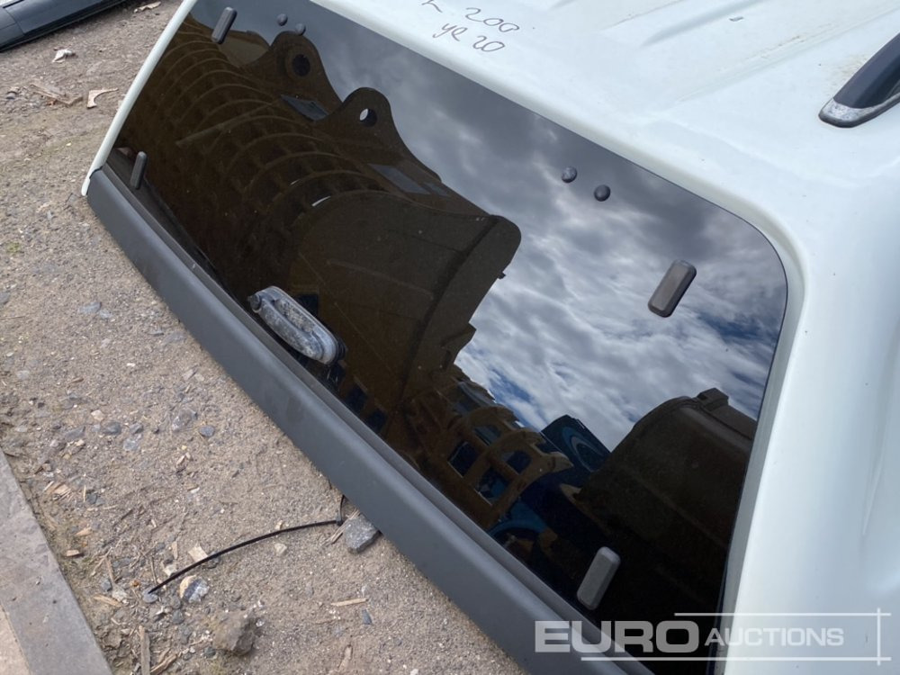 Canopy to suit Mitsubishi L200 - Baugeräte: das Bild 5 Canopy to suit Mitsubishi L200 - Baugeräte: das Bild 5