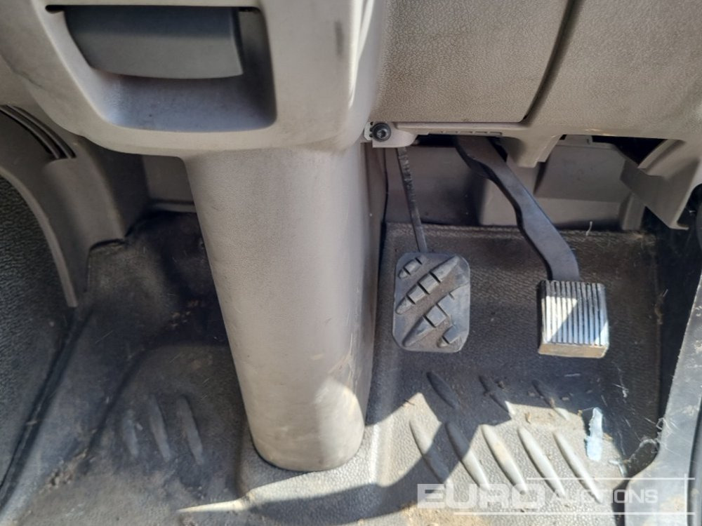 Fahrgestell LKW DAF LF220: das Bild 24