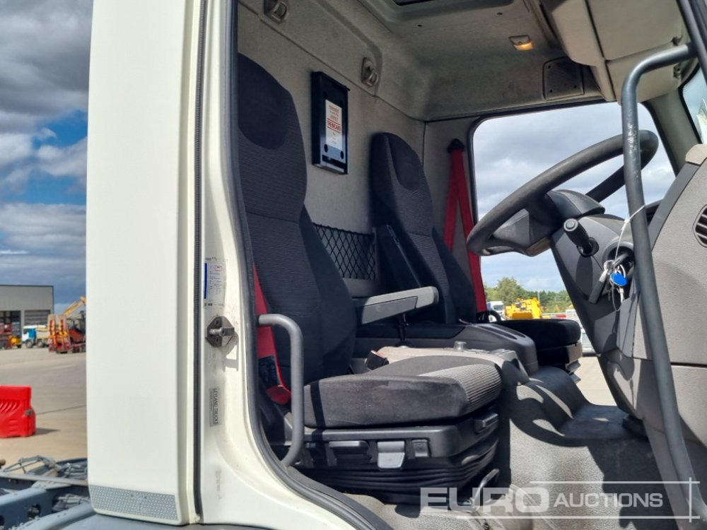 Fahrgestell LKW DAF LF220: das Bild 23