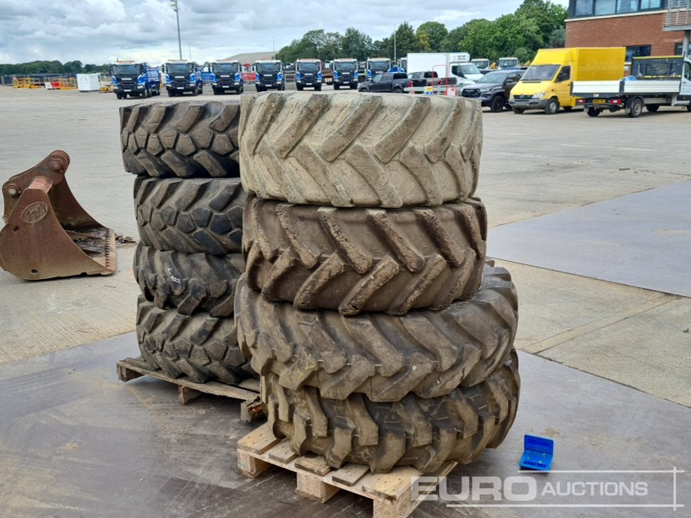 JCB 15.5-25 Tyre (6 of), Alliance 15.5-25 Tyre (2 of), 405/70 R20 Tyre (2 of) - Reifen: das Bild 5 JCB 15.5-25 Tyre (6 of), Alliance 15.5-25 Tyre (2 of), 405/70 R20 Tyre (2 of) - Reifen: das Bild 5