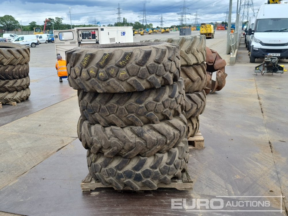 JCB 15.5-25 Tyre (6 of), Alliance 15.5-25 Tyre (2 of), 405/70 R20 Tyre (2 of) - Reifen: das Bild 2 JCB 15.5-25 Tyre (6 of), Alliance 15.5-25 Tyre (2 of), 405/70 R20 Tyre (2 of) - Reifen: das Bild 2