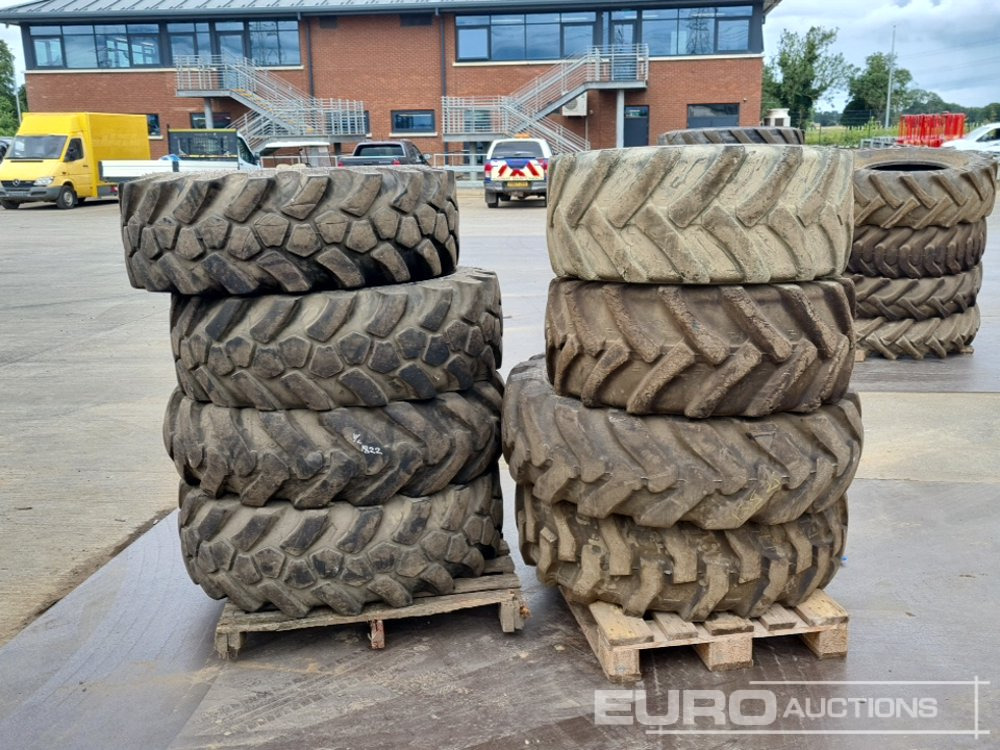 JCB 15.5-25 Tyre (6 of), Alliance 15.5-25 Tyre (2 of), 405/70 R20 Tyre (2 of) - Reifen: das Bild 4 JCB 15.5-25 Tyre (6 of), Alliance 15.5-25 Tyre (2 of), 405/70 R20 Tyre (2 of) - Reifen: das Bild 4