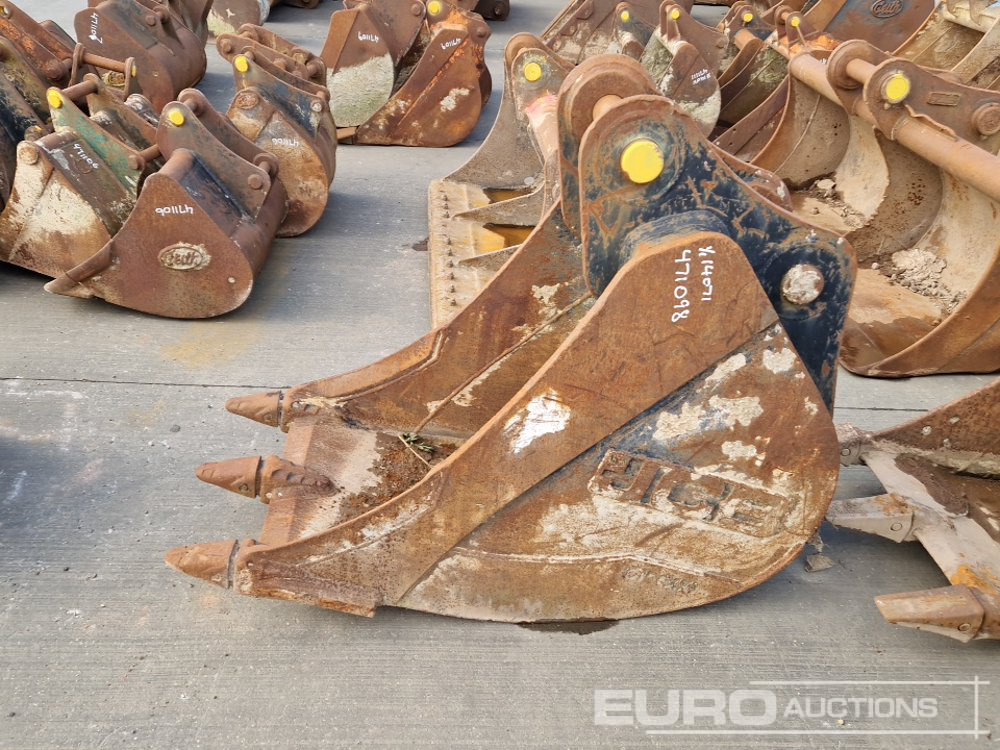 JCB 28" Digging Bucket 80mm Pin to suit 20 Ton Excavator - Schaufel: das Bild 2 JCB 28" Digging Bucket 80mm Pin to suit 20 Ton Excavator - Schaufel: das Bild 2