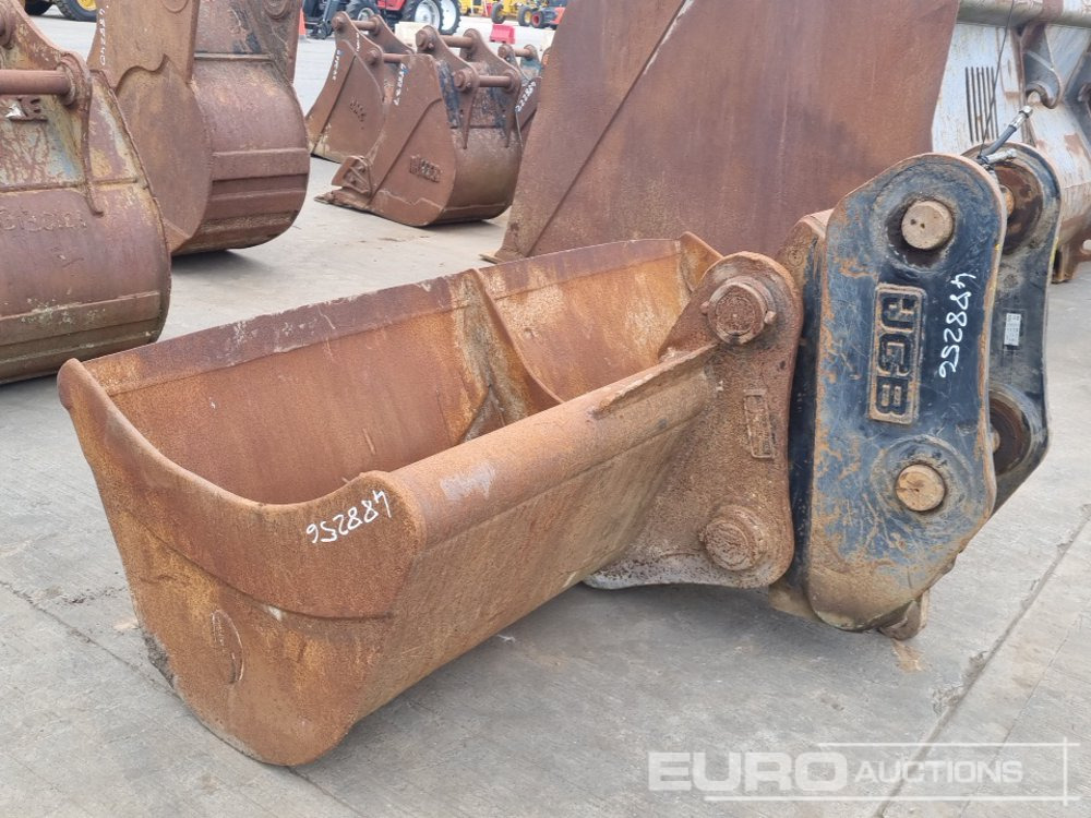 JCB 82" Ditching Bucket, JCB Hydraulic Double Lock QH 80mm Pin to suit 20 Ton Excavator - Schaufel: das Bild 3 JCB 82" Ditching Bucket, JCB Hydraulic Double Lock QH 80mm Pin to suit 20 Ton Excavator - Schaufel: das Bild 3