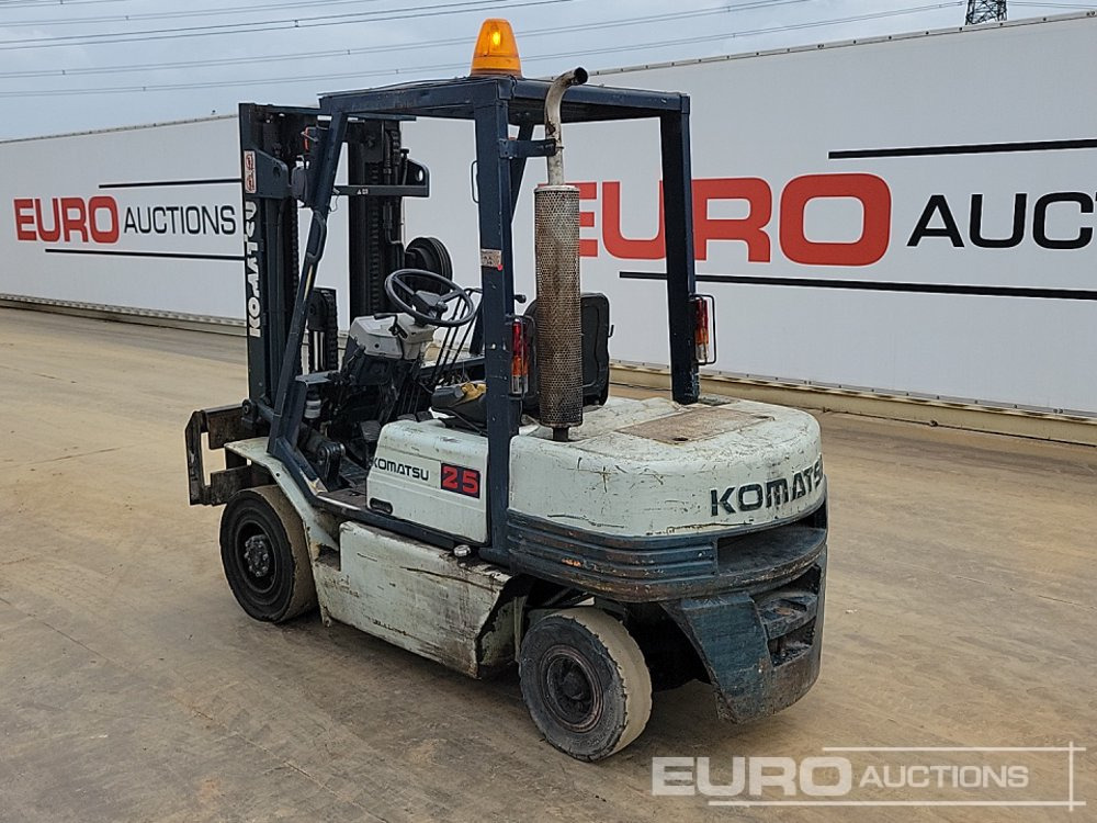 Komatsu FD25T-11E - Gabelstapler: das Bild 3 Komatsu FD25T-11E - Gabelstapler: das Bild 3