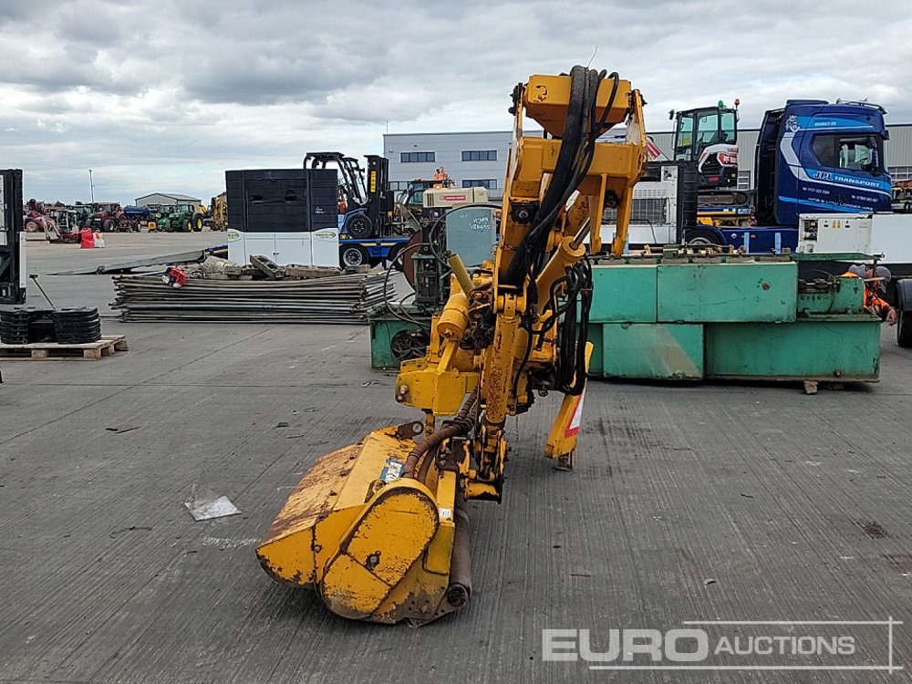 Bomford B528T - Landmaschine: das Bild 2 Bomford B528T - Landmaschine: das Bild 2