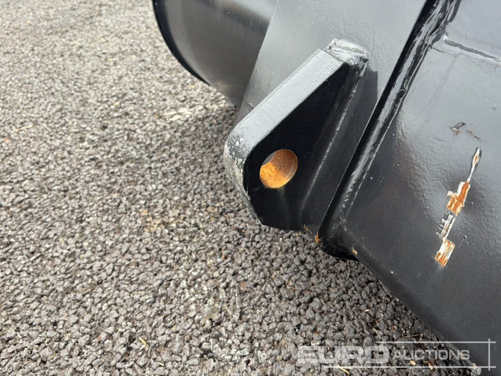 Landmaschine Unused Strickland 90" Loading Bucket to suit JCB Telehandler: das Bild 7