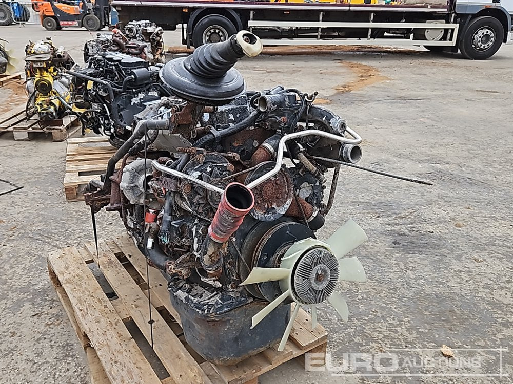 MAN 4 Cylinder Engine, Gearbox - Motor: das Bild 3 MAN 4 Cylinder Engine, Gearbox - Motor: das Bild 3