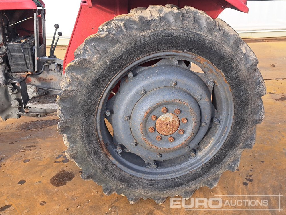 Traktor Massey Ferguson MF165: das Bild 10 Traktor Massey Ferguson MF165: das Bild 10