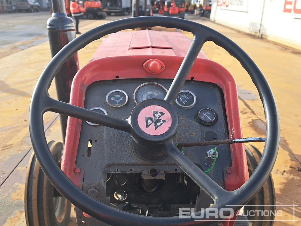 Traktor Massey Ferguson MF165: das Bild 19 Traktor Massey Ferguson MF165: das Bild 19