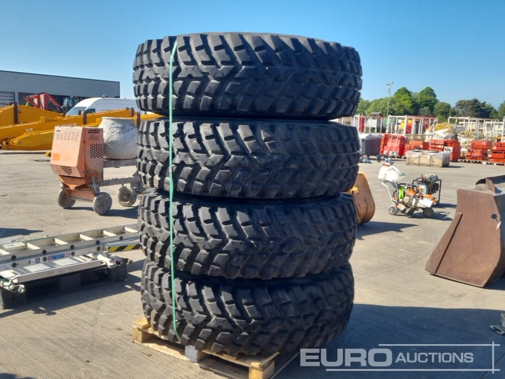Nokian 440/80-R30 Tyres (4 of) - Reifen: das Bild 2 Nokian 440/80-R30 Tyres (4 of) - Reifen: das Bild 2