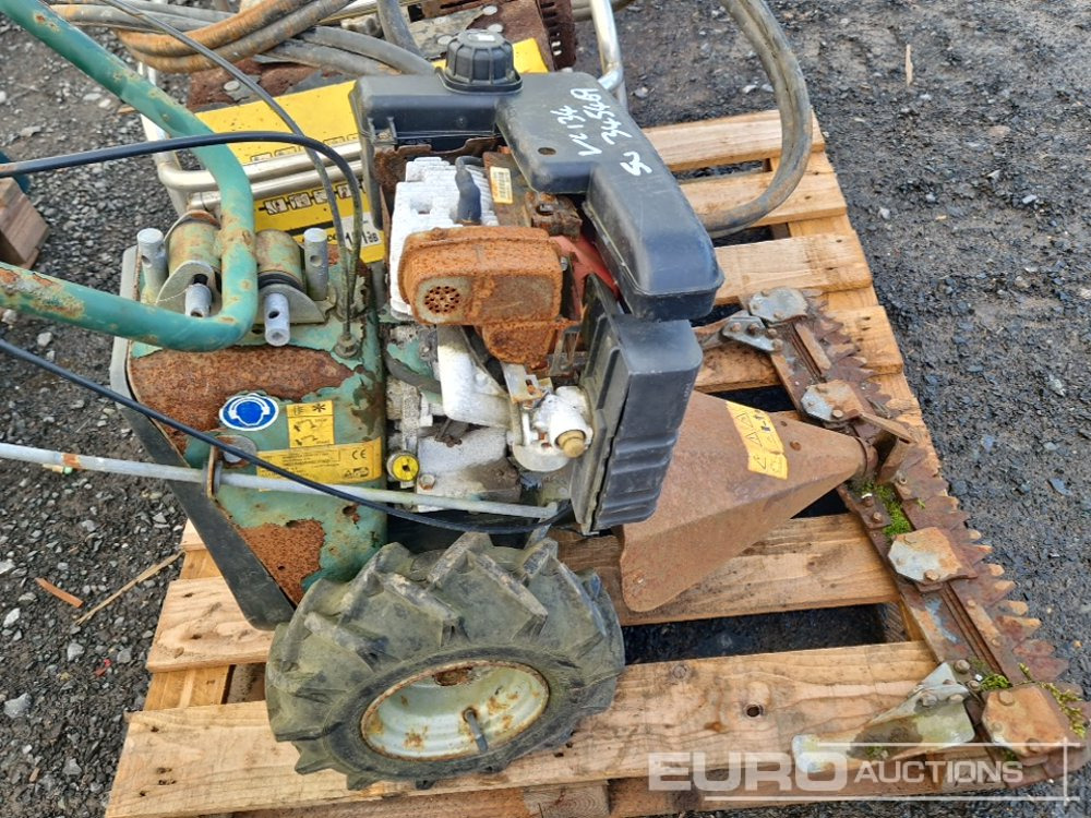 Petrol Rough Cut Mower, Atlas Copco Petrol Power Pack (2 of) - Baugeräte: das Bild 5 Petrol Rough Cut Mower, Atlas Copco Petrol Power Pack (2 of) - Baugeräte: das Bild 5