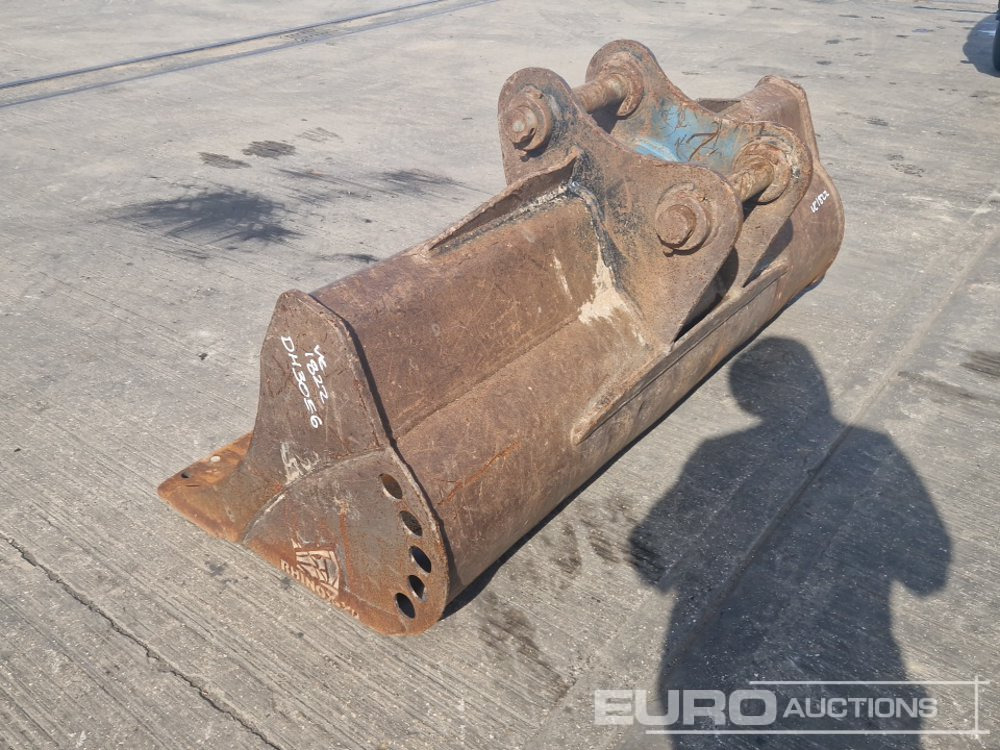 Rhinox 74" Ditching Bucket 65mm Pin to suit 13 Ton Excavator - Schaufel: das Bild 3 Rhinox 74" Ditching Bucket 65mm Pin to suit 13 Ton Excavator - Schaufel: das Bild 3