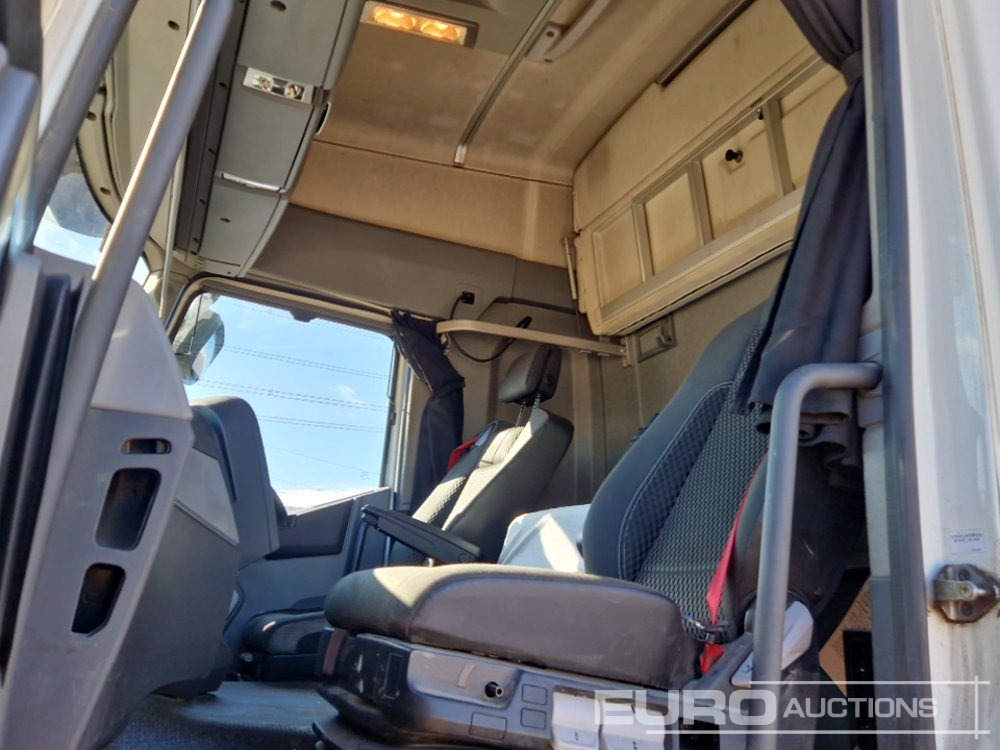 Sattelzugmaschine 2018 Renault T460: das Bild 26