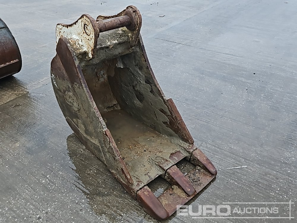 Strickland 24" Digging Bucket 65mm Pin to suit 13 Ton Excavator - Schaufel: das Bild 1 Strickland 24" Digging Bucket 65mm Pin to suit 13 Ton Excavator - Schaufel: das Bild 1