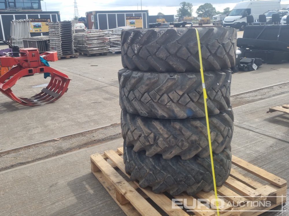 Supreme 11.5/80-15.3 Tyre (4 of) - Reifen: das Bild 3 Supreme 11.5/80-15.3 Tyre (4 of) - Reifen: das Bild 3