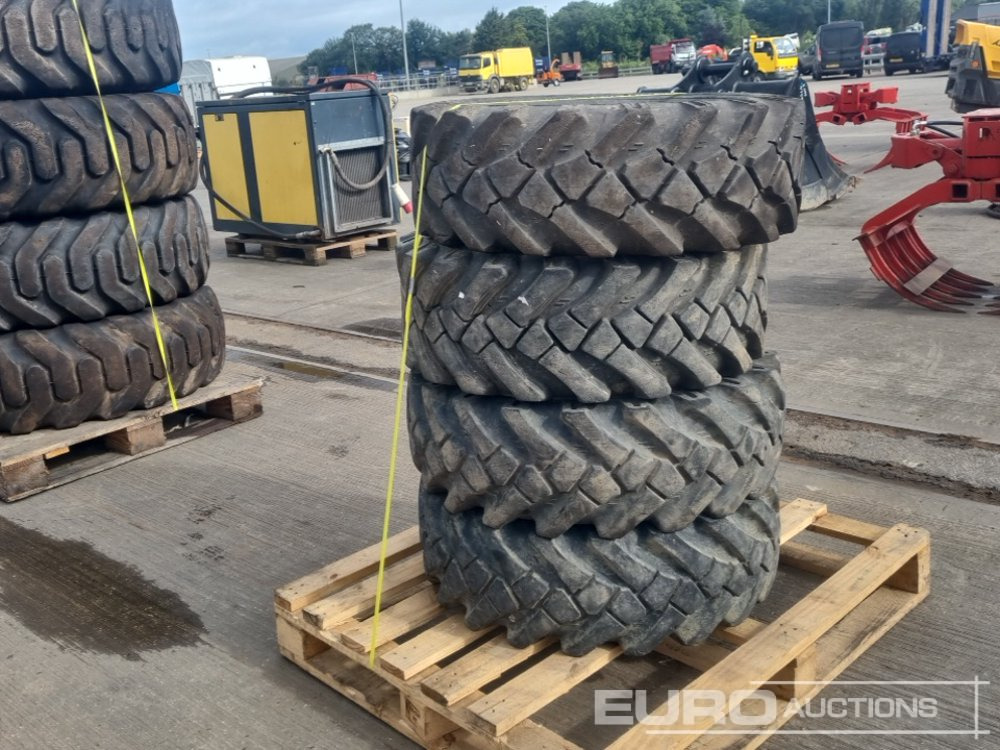 Supreme 11.5/80-15.3 Tyre (4 of) - Reifen: das Bild 4 Supreme 11.5/80-15.3 Tyre (4 of) - Reifen: das Bild 4