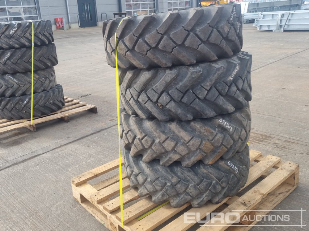 Supreme 11.5/80-15.3 Tyre (4 of) - Reifen: das Bild 2 Supreme 11.5/80-15.3 Tyre (4 of) - Reifen: das Bild 2