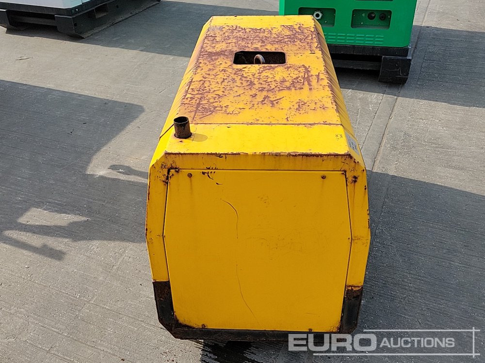 Tekno Proget MSTP 330 SSK - Stromgenerator: das Bild 4 Tekno Proget MSTP 330 SSK - Stromgenerator: das Bild 4