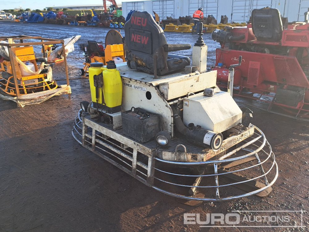 Terex Bartell TS100 Diesel Ride On Power Float, Kubota Engine - Asphalttechnik: das Bild 4 Terex Bartell TS100 Diesel Ride On Power Float, Kubota Engine - Asphalttechnik: das Bild 4