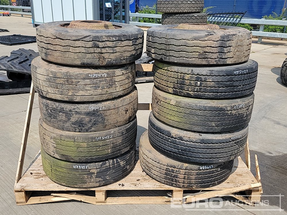 Triangle 265/70R19.5 Tyre & Rim (10 of) - Reifen: das Bild 2 Triangle 265/70R19.5 Tyre & Rim (10 of) - Reifen: das Bild 2