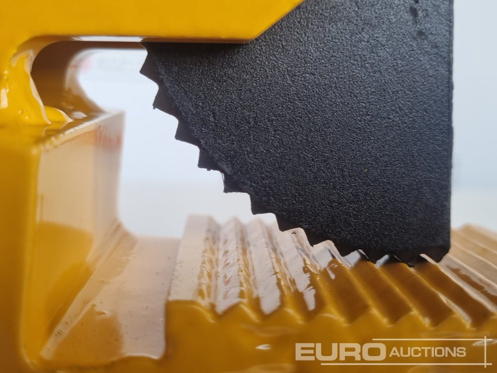 Unused 1 Ton PDB Horizontal Plate Lifting Clamp - Werkstattgerät: das Bild 5 Unused 1 Ton PDB Horizontal Plate Lifting Clamp - Werkstattgerät: das Bild 5