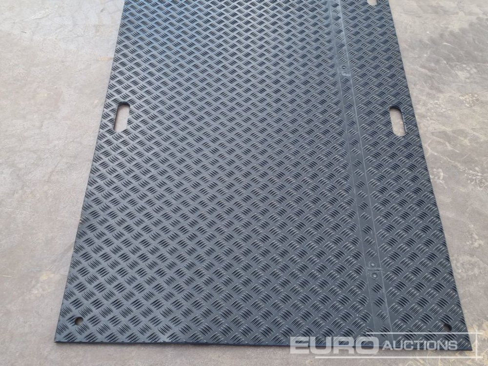 Baugeräte Unused 8' x 4' Plastic Ground Protection Mats (52 of), Connectors (104 of): das Bild 12