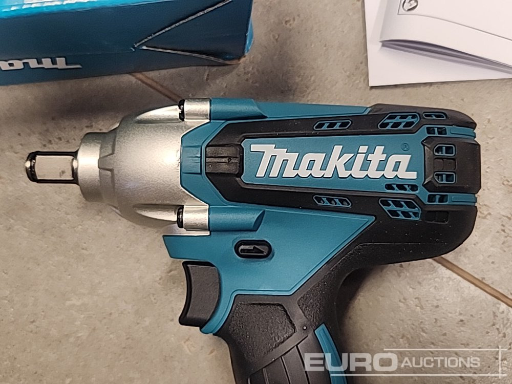 Unused Makita 18V 1/2" Li-Ion LXT Impact Wrench (Body Only) - Werkstattgerät: das Bild 5 Unused Makita 18V 1/2" Li-Ion LXT Impact Wrench (Body Only) - Werkstattgerät: das Bild 5