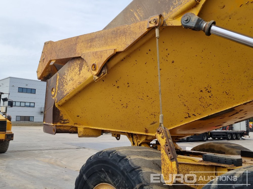 Knickgelenkter Dumper Volvo A30E: das Bild 31