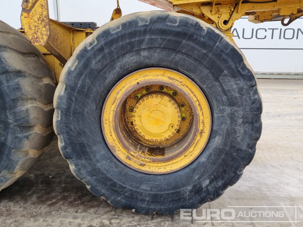 Knickgelenkter Dumper Volvo A30E: das Bild 14
