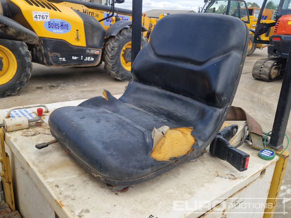 Elektrostapler Yale ERC12DAEV2160 Electric Forklift, 2 Stage Mast, Forks (No Drive): das Bild 25