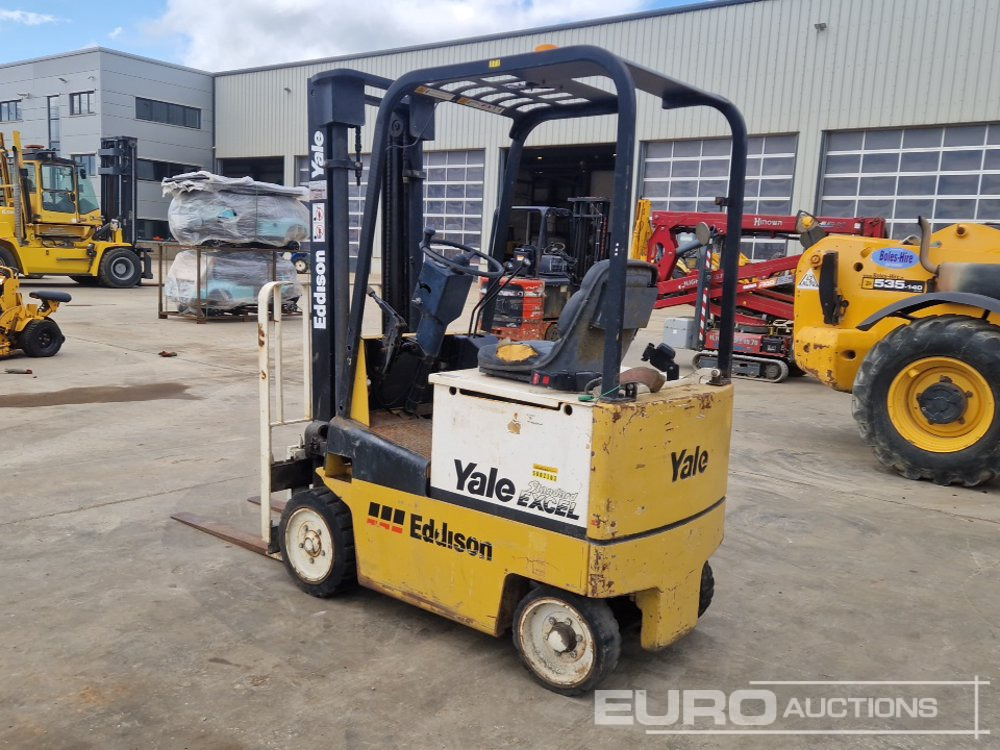 Yale ERC12DAEV2160 Electric Forklift, 2 Stage Mast, Forks (No Drive) - Elektrostapler: das Bild 3 Yale ERC12DAEV2160 Electric Forklift, 2 Stage Mast, Forks (No Drive) - Elektrostapler: das Bild 3