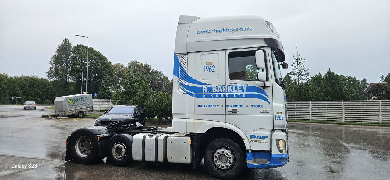 DAF XF 105.460 - Sattelzugmaschine: das Bild 2 DAF XF 105.460 - Sattelzugmaschine: das Bild 2