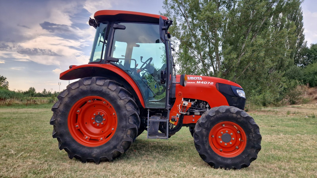 Trattore usato Kubota M4072 - Traktor: das Bild 2 Trattore usato Kubota M4072 - Traktor: das Bild 2