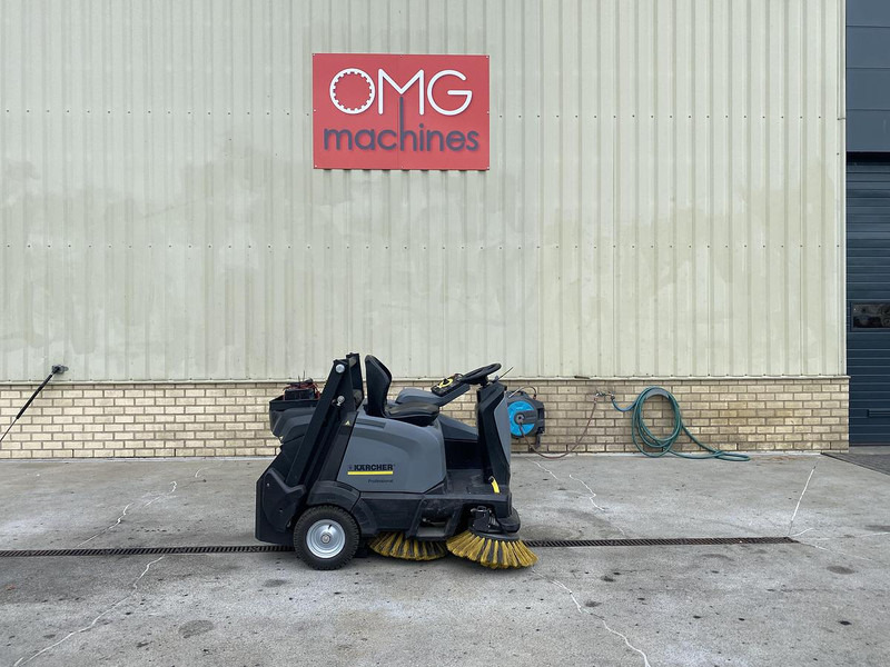 Kärcher KM 105/110 R Bp, Veegmachine, hoogkieper - Kehrmaschine: das Bild 1 Kärcher KM 105/110 R Bp, Veegmachine, hoogkieper - Kehrmaschine: das Bild 1