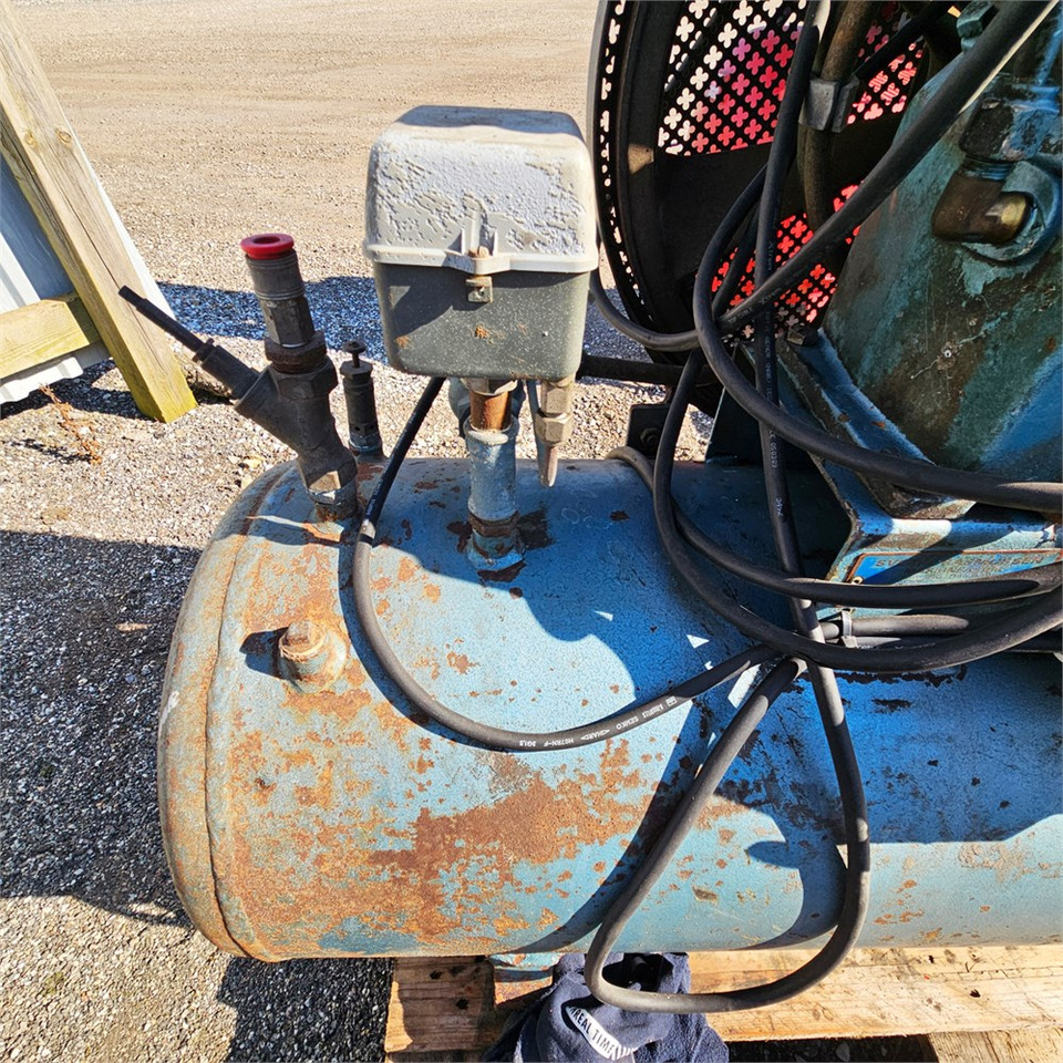 Leasing für ABC 100l L-2 ABC 100l L-2: das Bild 8 Leasing für ABC 100l L-2 ABC 100l L-2: das Bild 8